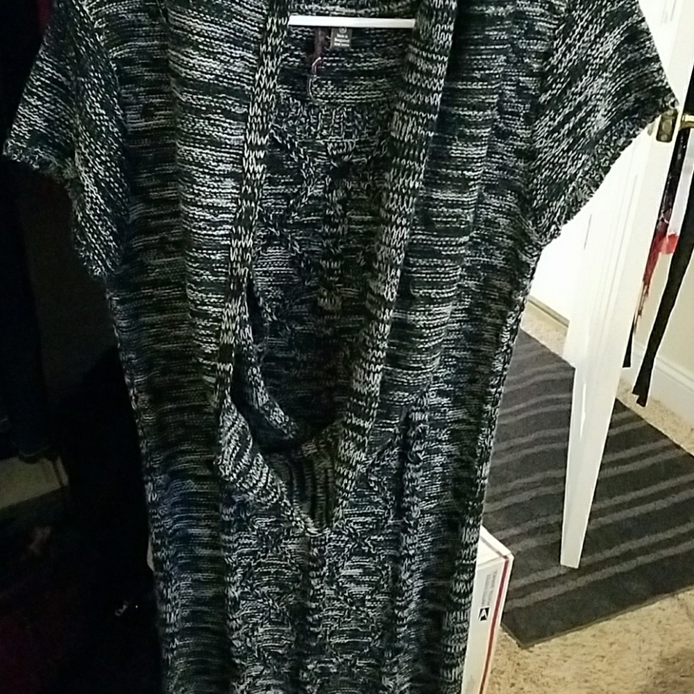 Dress w/scarf